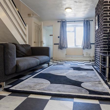 Cosy Home By Excel Centre & City Airport Londres Exterior foto